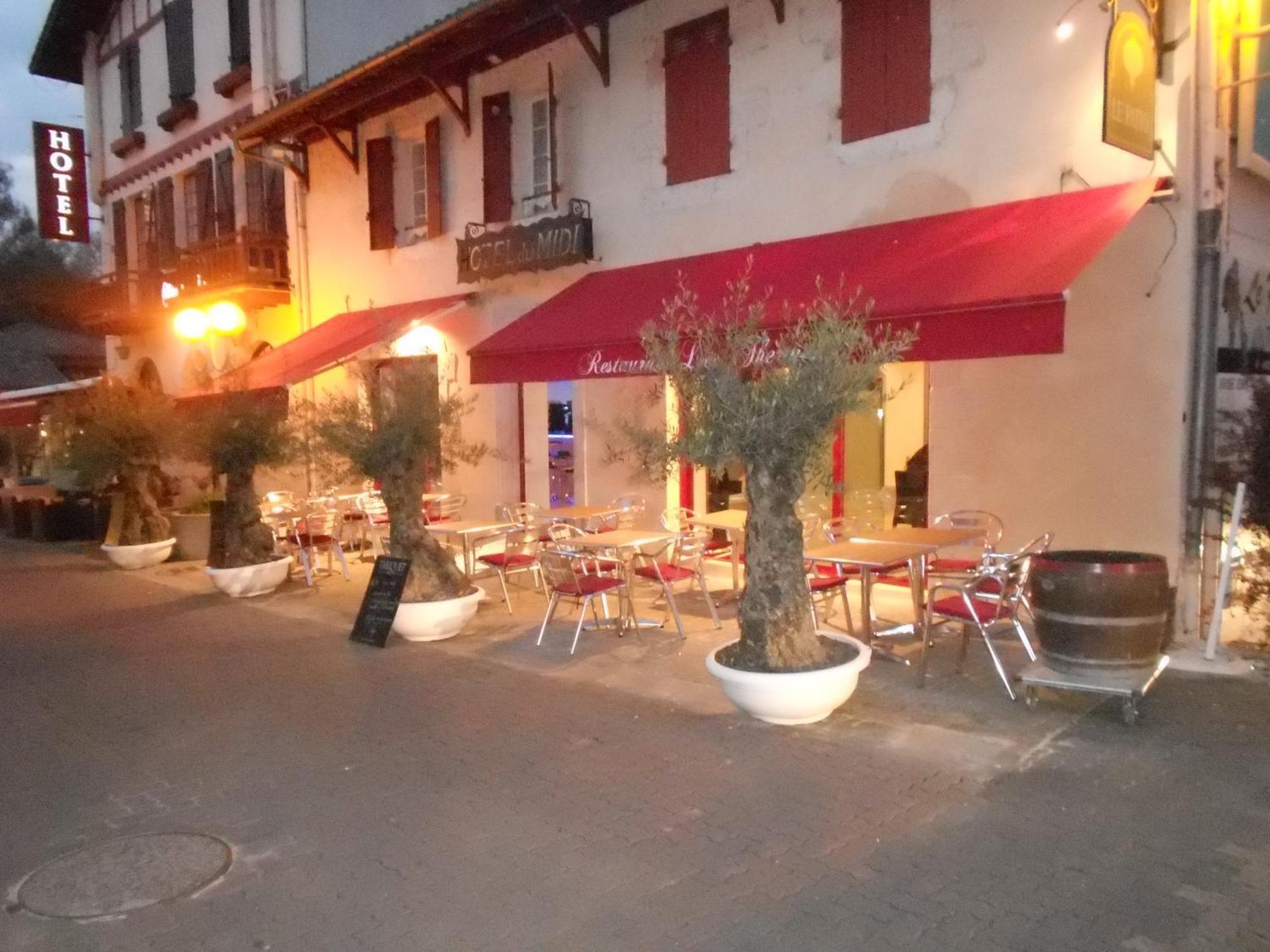 Hotel Du Midi Cazaubon Exterior foto